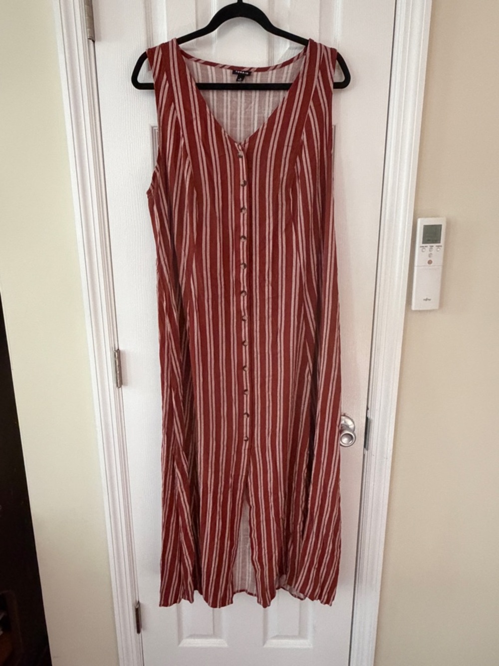 torrid Rust & Cream Striped Button-Front Maxi Dress - Picture 5 of 9